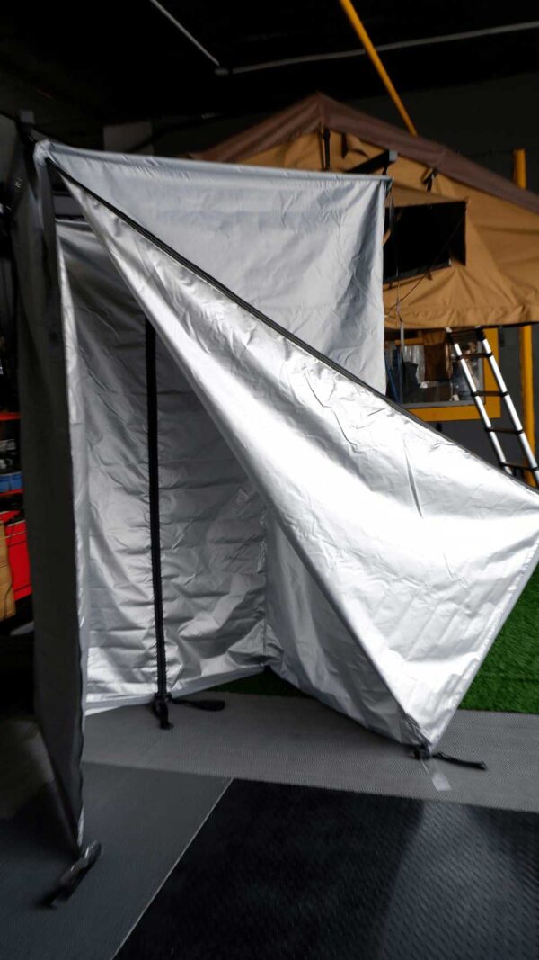 SHOWER ROOM AWNING (5)